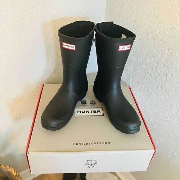 HUNTER Original Short Back Adjustable Rain Boot, BLACK GRAY, Size 10, NWT - Picture 15 of 16